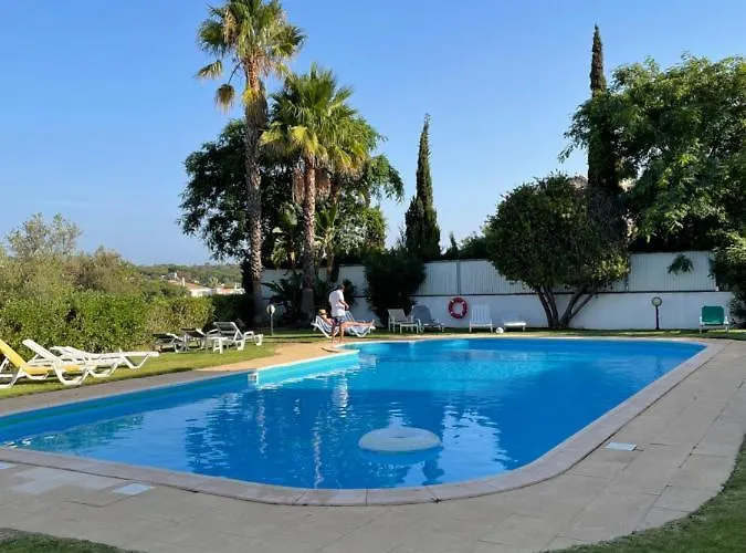 Casa Oliveiras